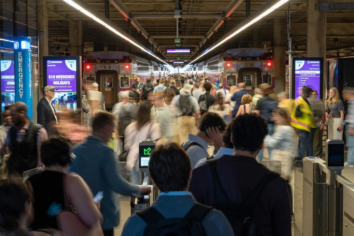 Staffing Stocks Defy Gravity After Analysts Warned of AI Demise