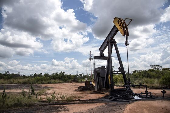 Three Days in Venezuela's Oil Belt Show the Price of Pillage