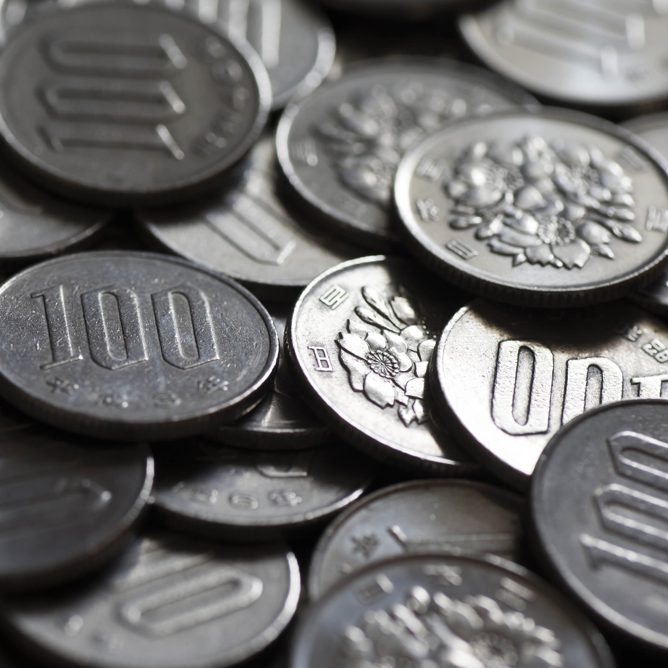 In Battle Of Havens Investors Bet On Yen Over Swiss Franc Bloomberg