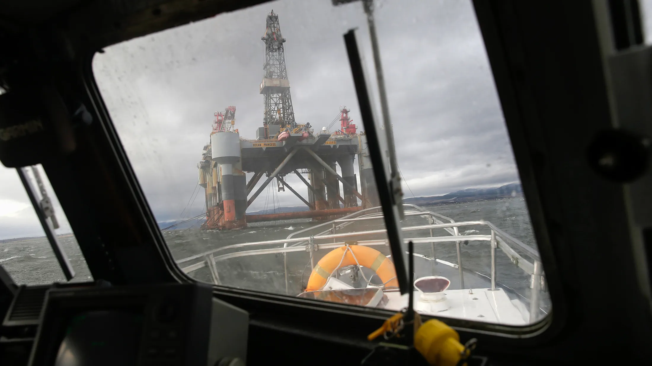 oil rig north sea