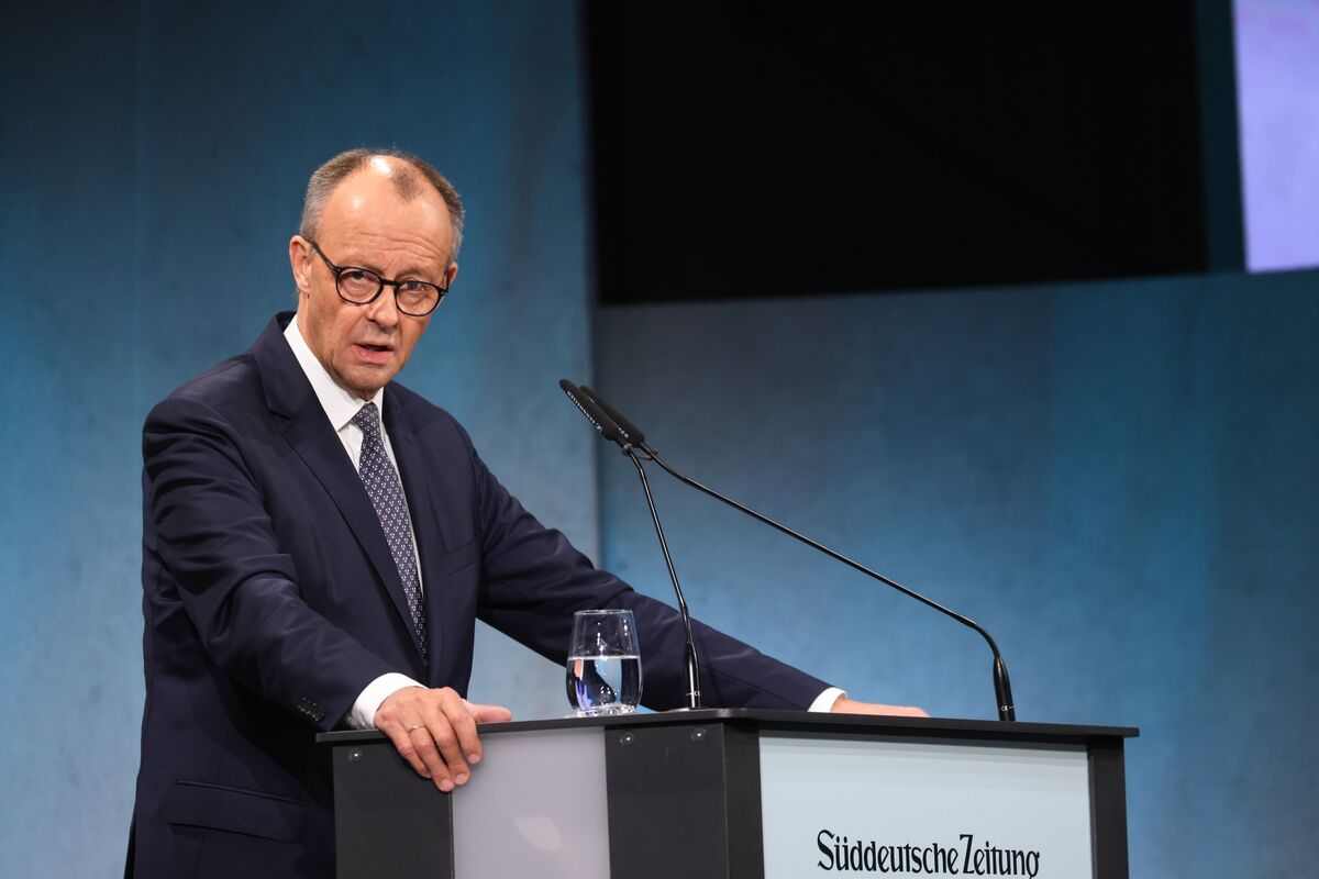 ⚫️ BLOOMBERG: Friedrich Merz: "Normative bancarie UE troppo rigide rispetto agli Stati Uniti"