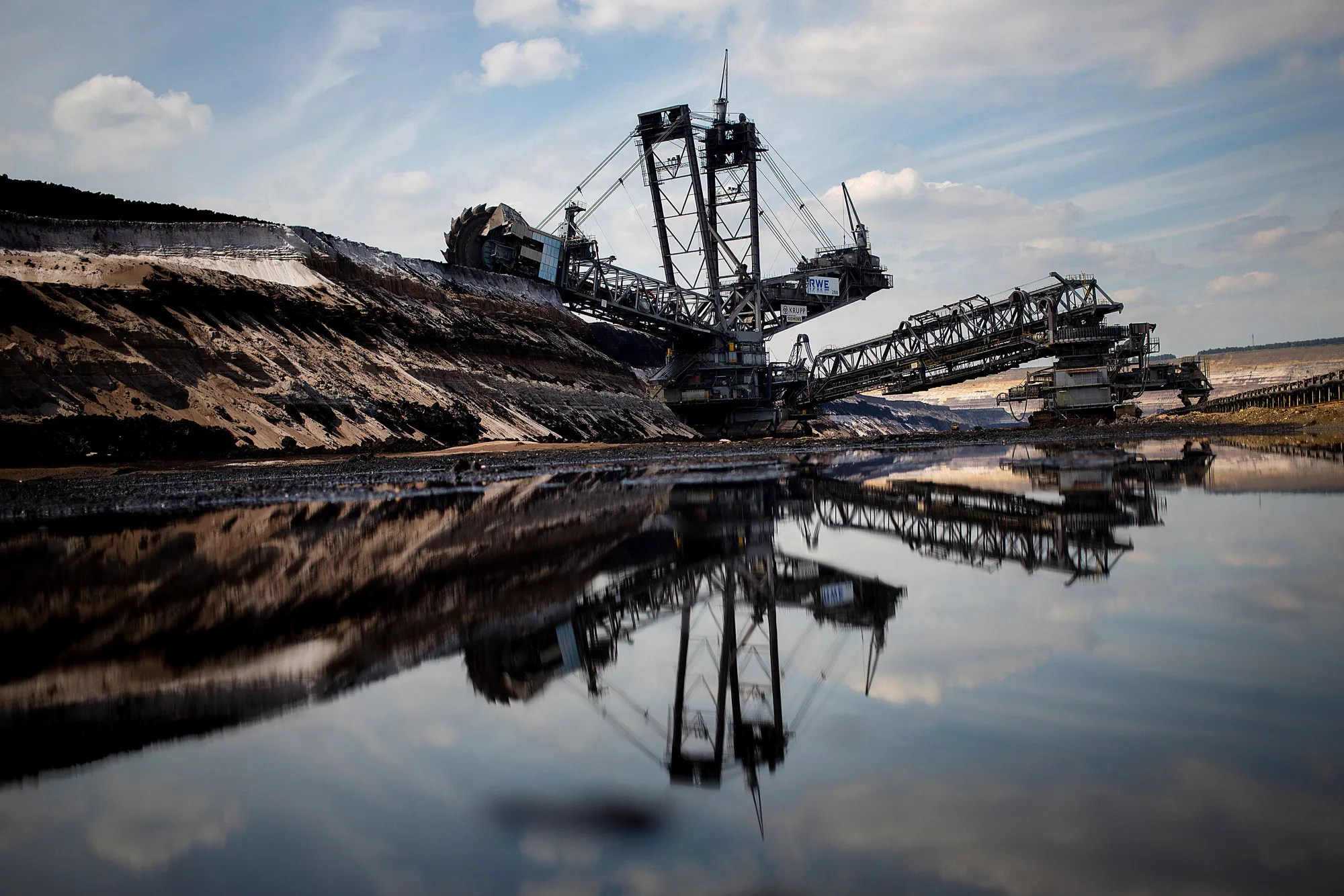 A giant excavator conducts lignite mining operations&nbsp;in Garzweiler, Germany.