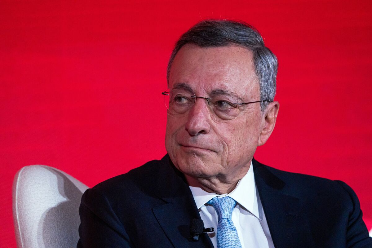 Draghi Sees High Bar for ECB to Help France With Crisis Tool