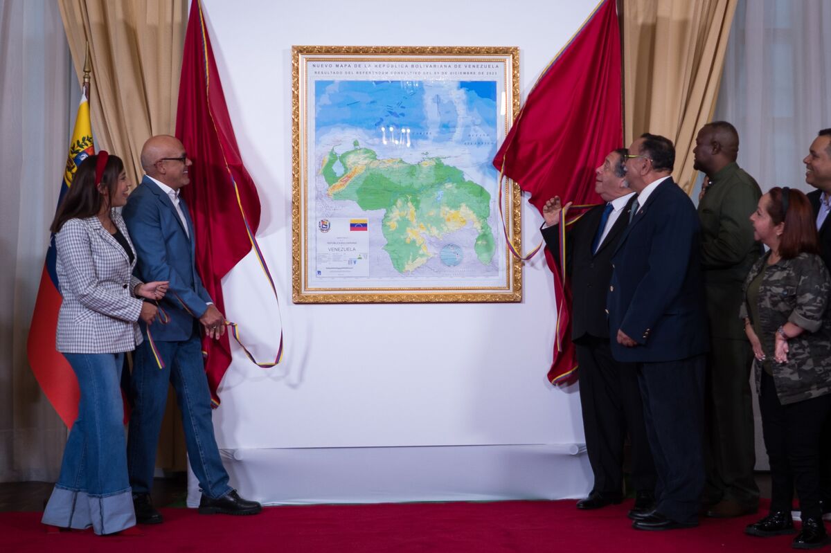 Venezuela in Talks to Reactivate Oil Field Near Guyana: Reuters