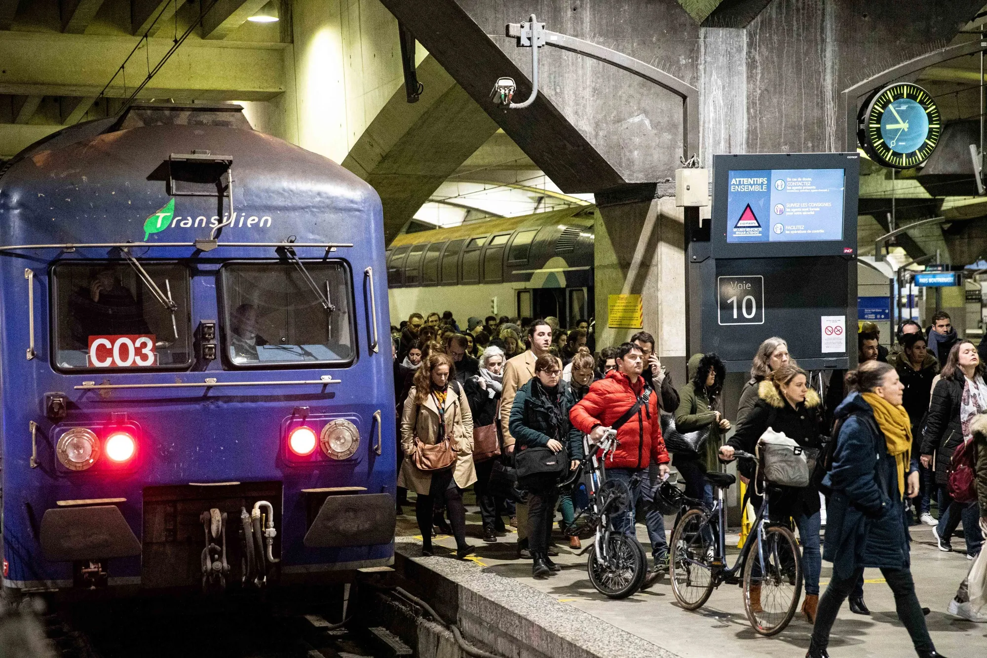 Commuters&nbsp;at Montparnasse railway station&nbsp;in Paris