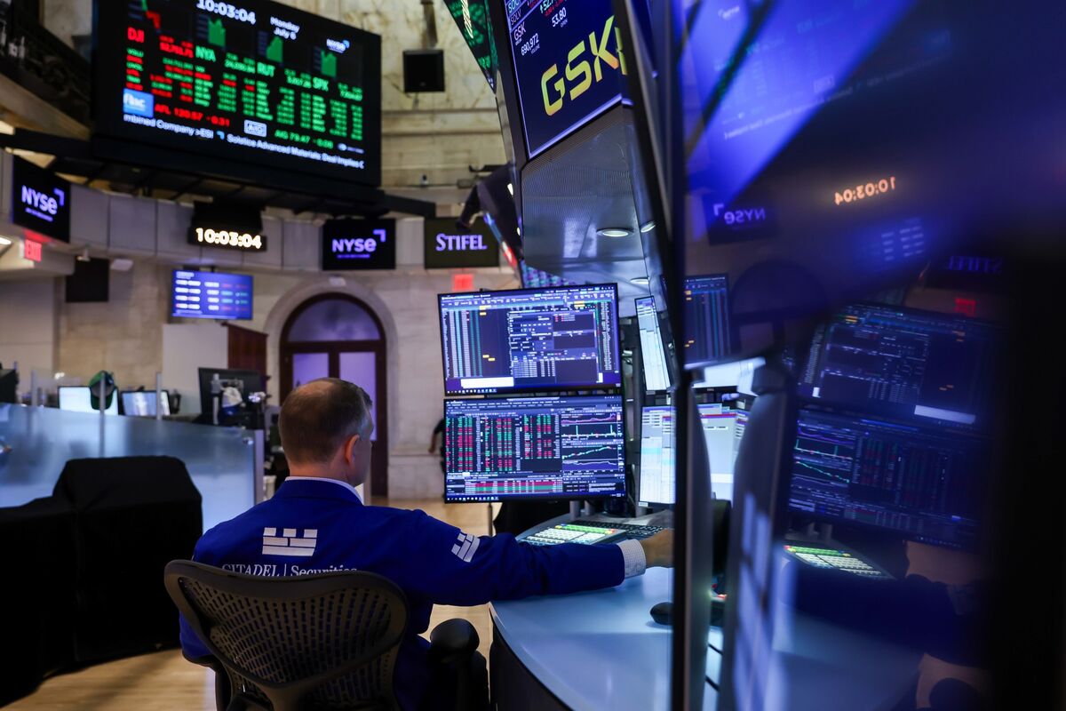 bloomberg.com - Anand Krishnamoorthy - Oil Extends Decline, Asian Stocks Set for Losses: Markets Wrap