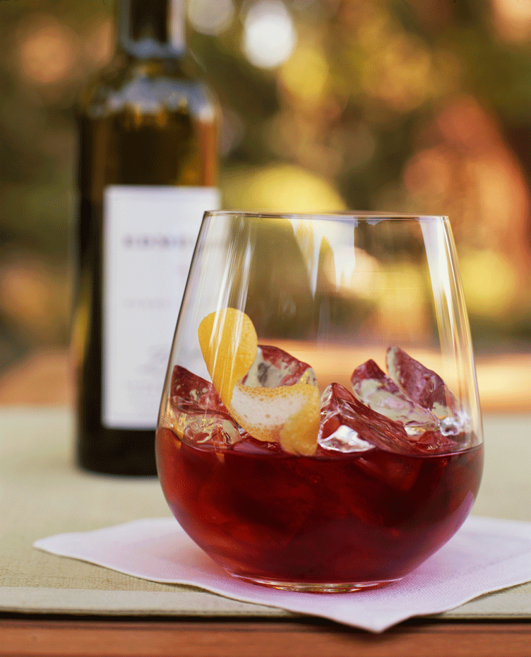 2017-food-trends-bloomberg-chilled-wine-small