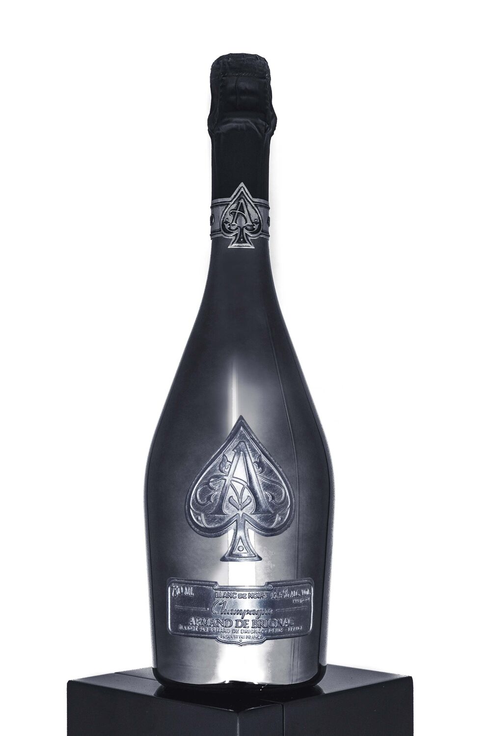 armand de brignac ace of spades brut gold on Is Jay Z S New All Pinot Champagne Worth 760 A Bottle Bloomberg