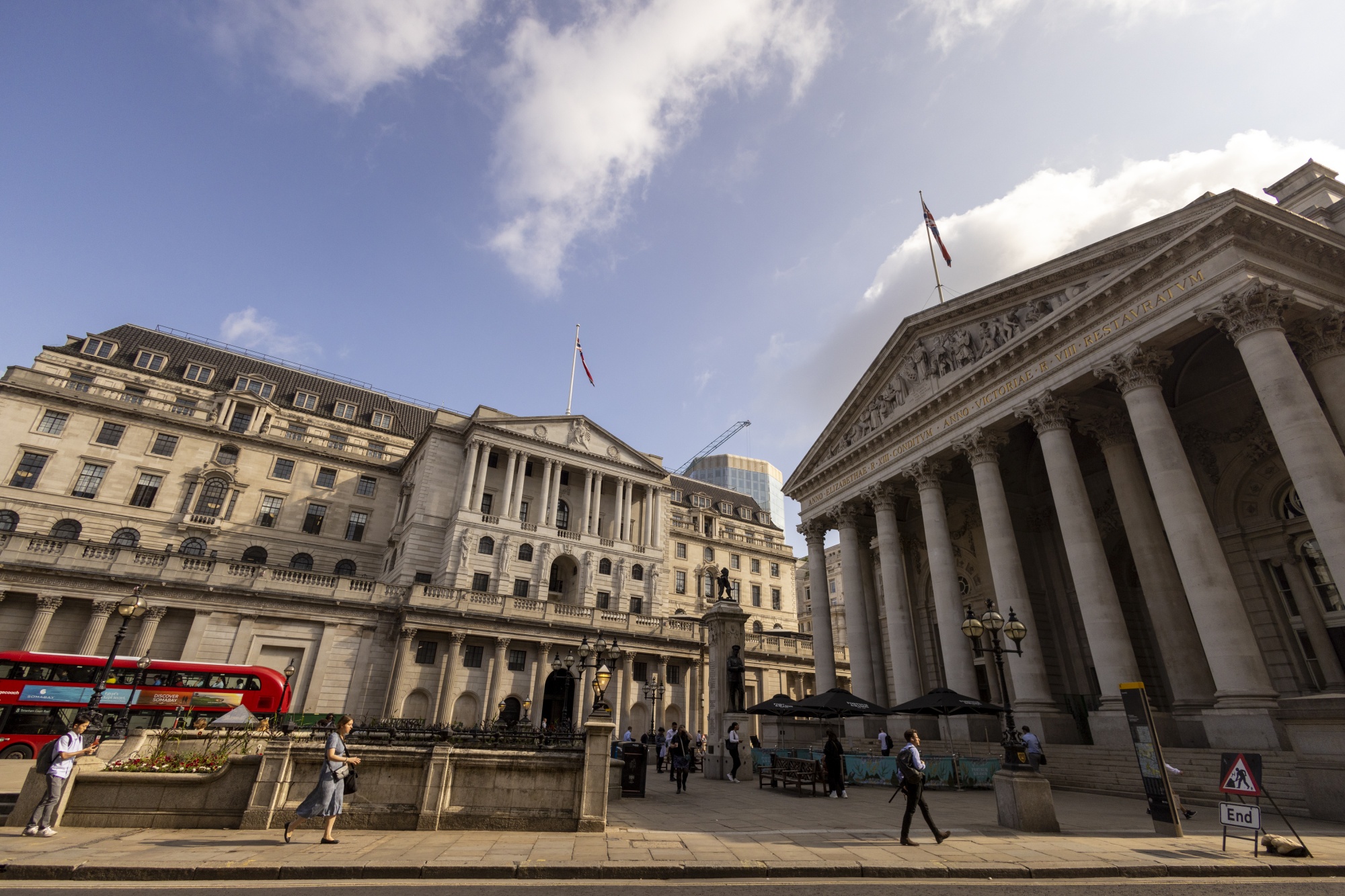 LIVE Bank of England (BOE) Today: UK Interest Rates Rise to 5% to Curb ...