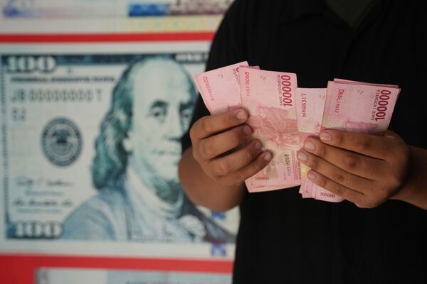 Indonesian rupiah banknotes.