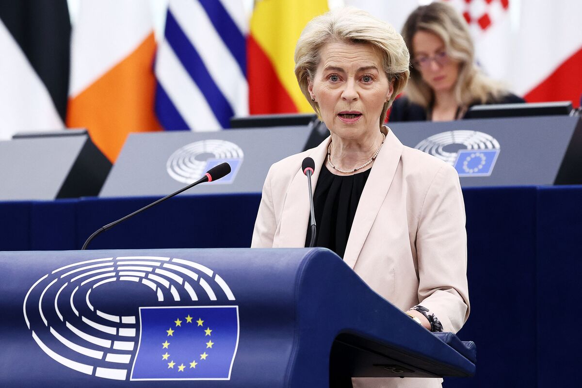 Von Der Leyen kêu gọi EU đấu tranh để có chỗ đứng trong một thế giới thù địch
