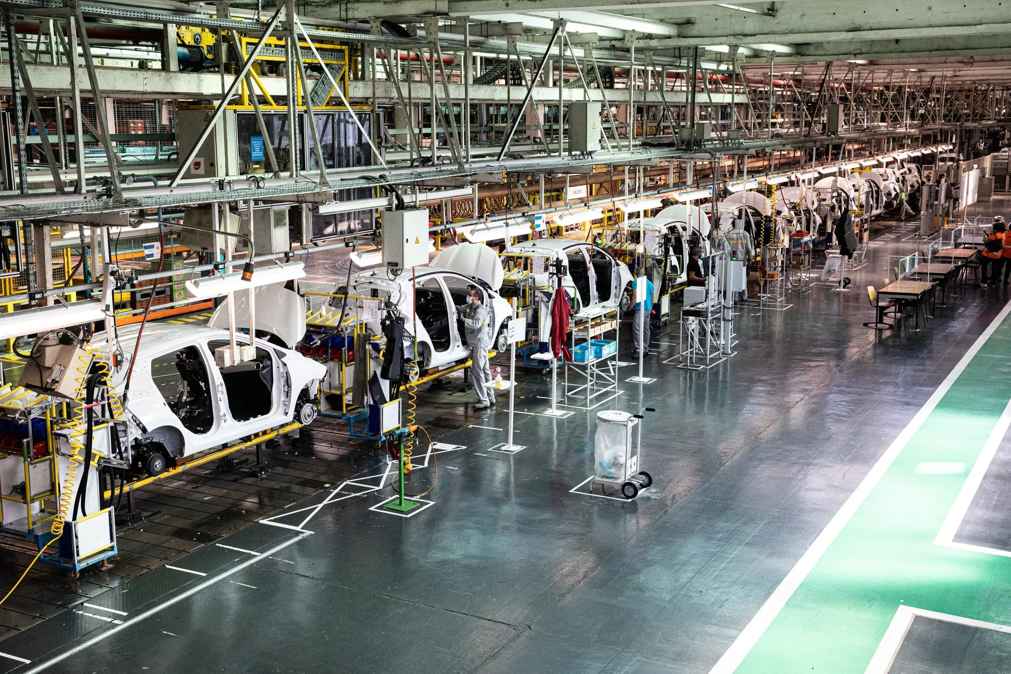 Renault SA Automobile Assembly Ahead of $5 Billion State-Backed Loan 