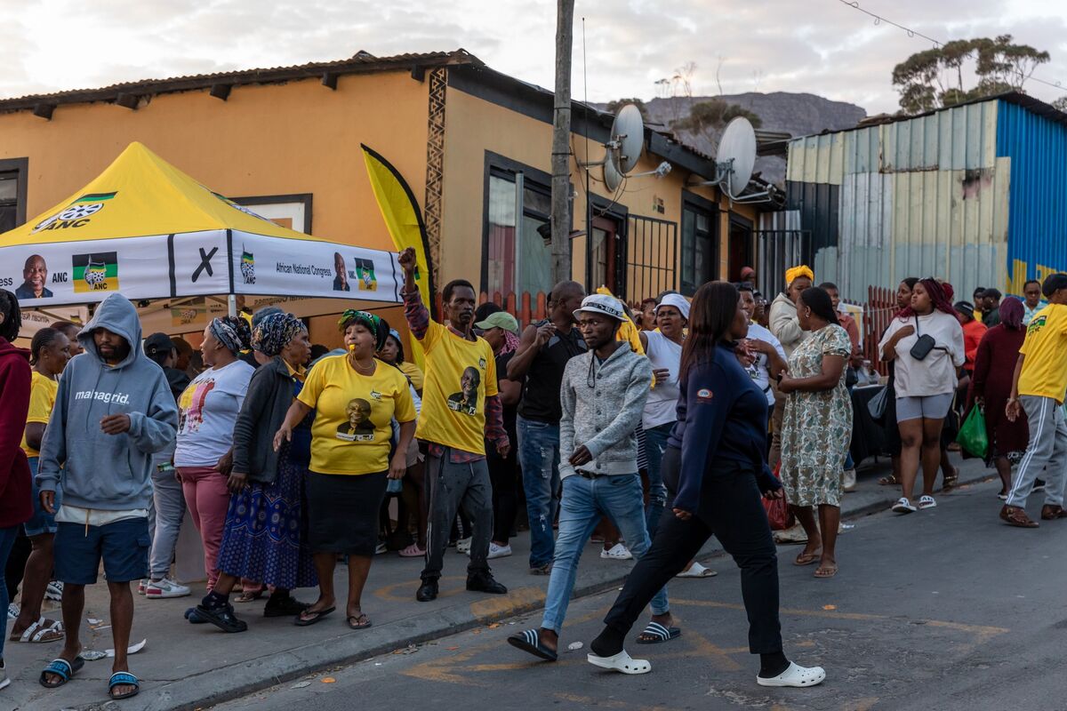 ANC Support Slips Again With 76% Of South Africa Voting Districts In ...