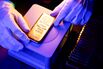 Gold Rises to Record as Weaker Dollar Extends Scorching Rally
