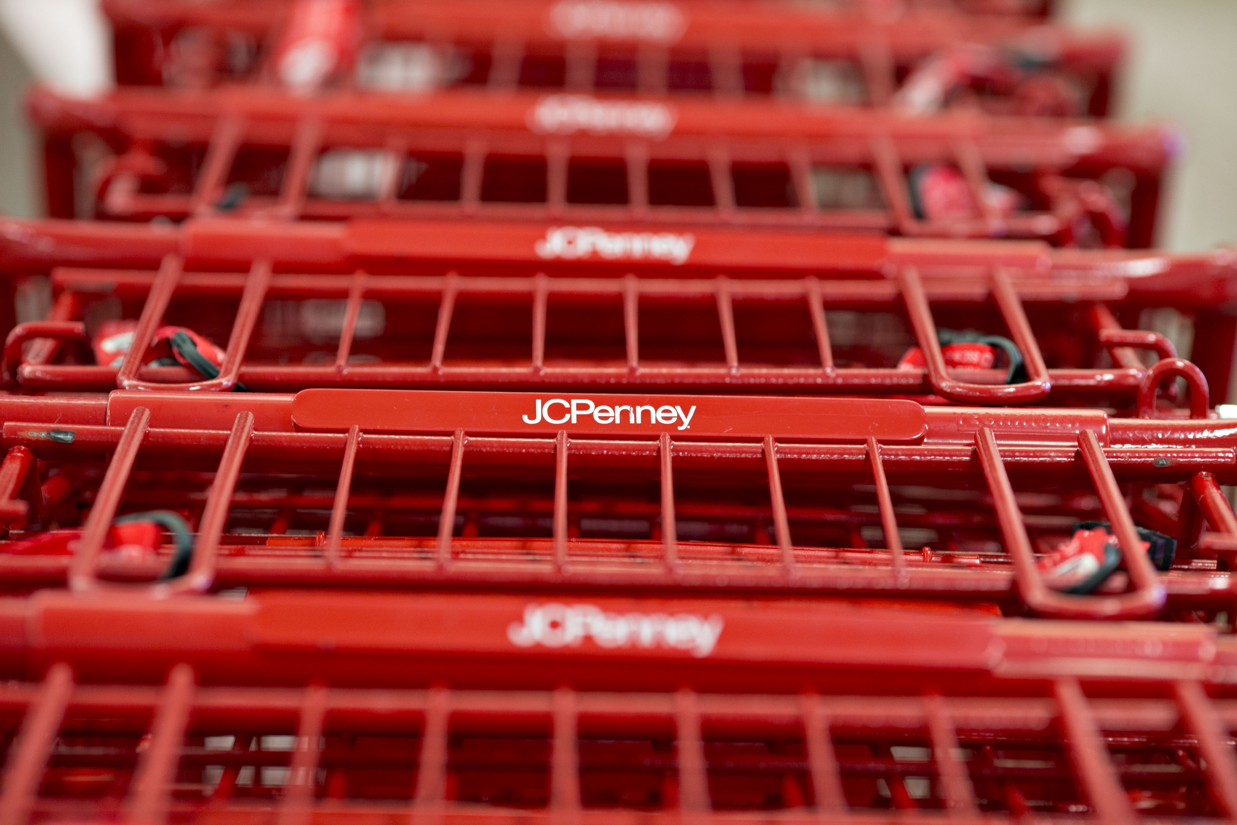 J.C. Penney logs disappointing sales, but CEO says change is