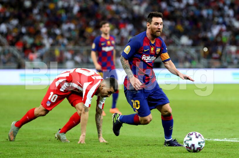 FC Barcelona v Club Atletico de Madrid - Supercopa de Espana: Semi Final