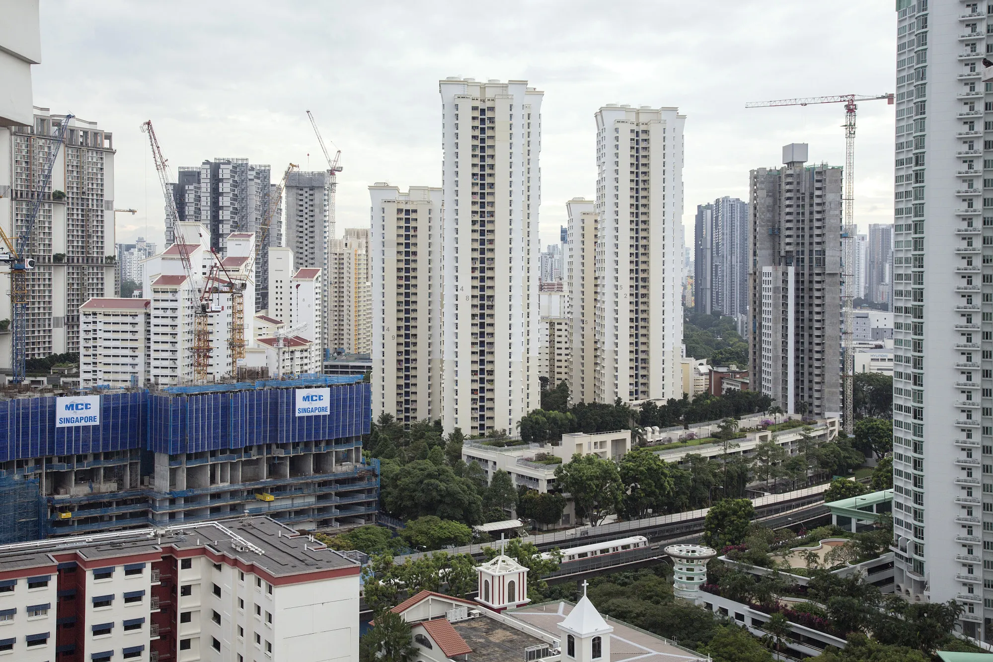 Singapore Property as City-state Sustains Comeback in Home Sales