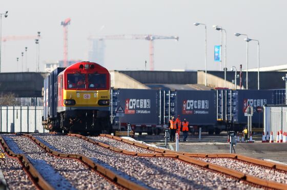 U.K. Turns to Cargo Jets, Freight Trains Amid Truck-Port Chaos