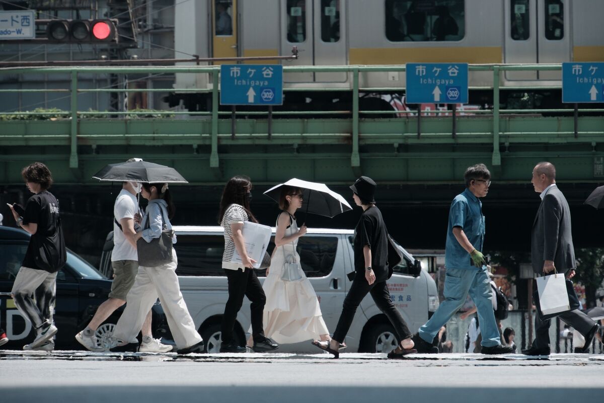 Tokyo Wants You to Wear Shorts to Work. Say No