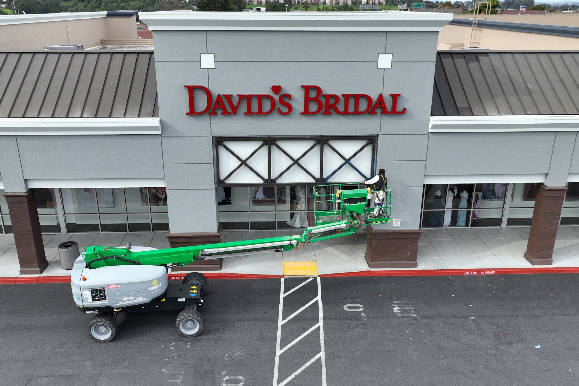 David's bridal store outlet locations