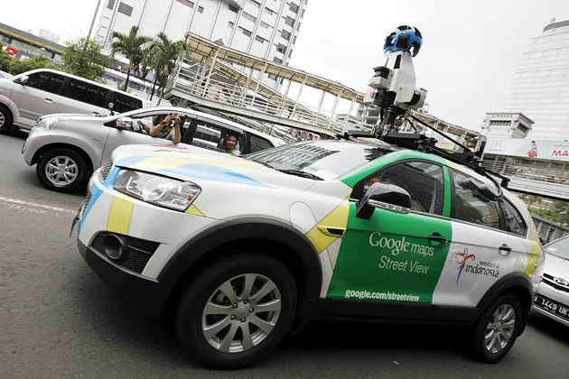 What's Putting the Brakes on Google's Self-Driving Car - Bloomberg