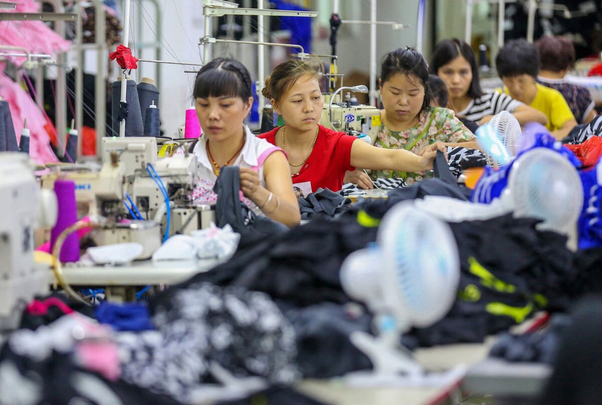 China Export Prices Climb Most in Three Years on Oil Shock