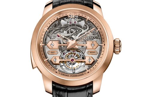 This repeater shows off all the technology with a transparent dial.