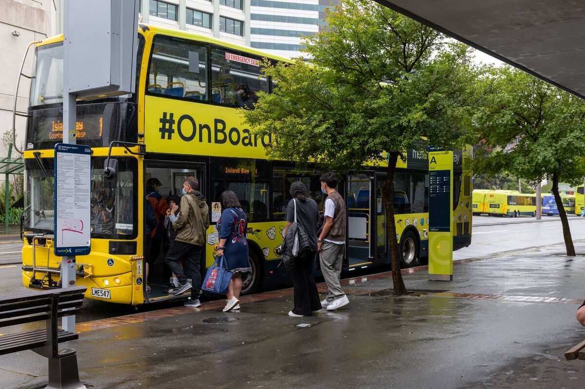 Government: New Zealand plans to reduce public service jobs as part of a strategy to achieve savings.