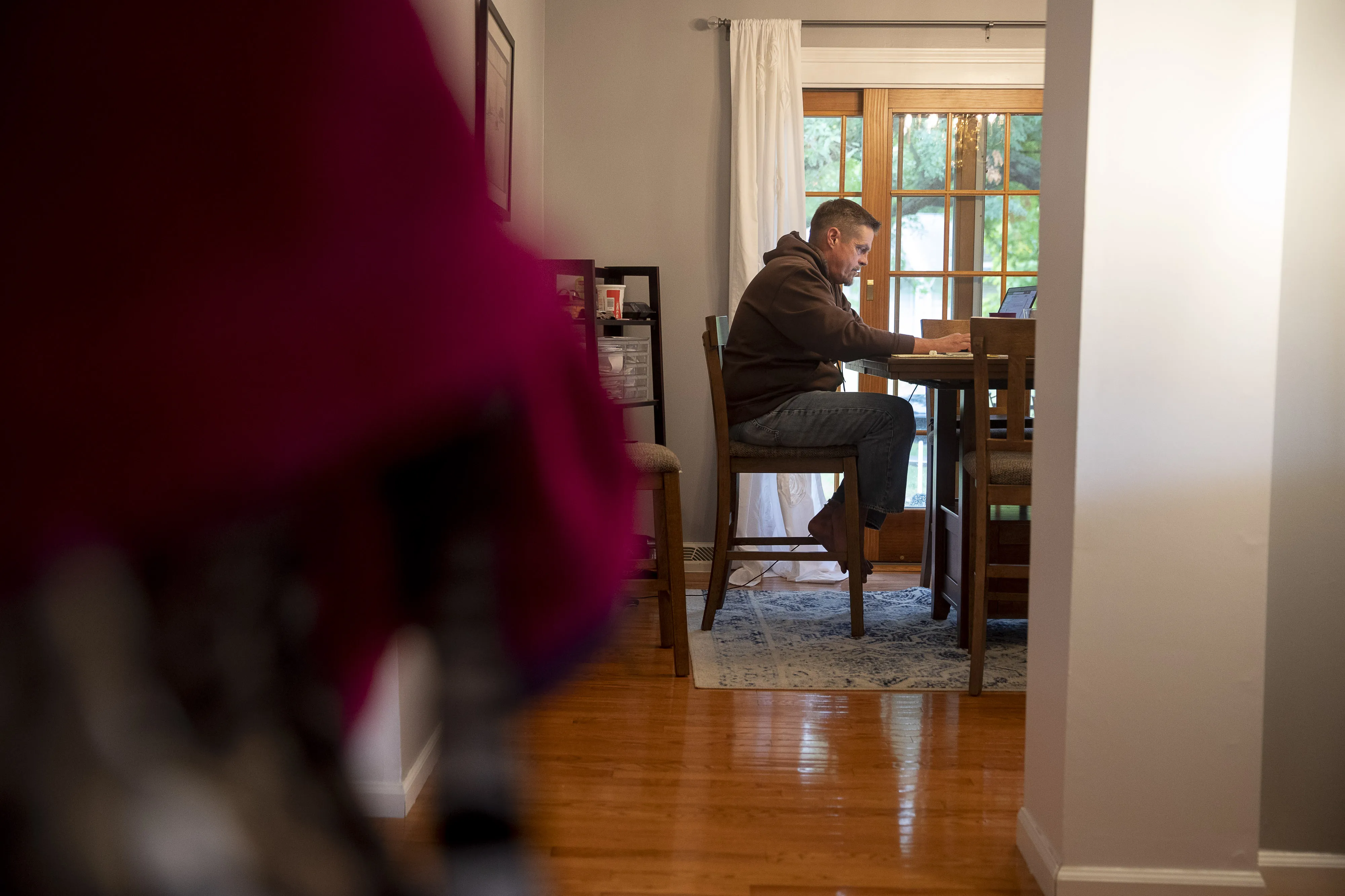 Employees Work From Home As U.S. Coronavirus Cases Rise Slightly