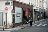 Paris Wants to Kick Out `Dark Stores` From Residential Areas