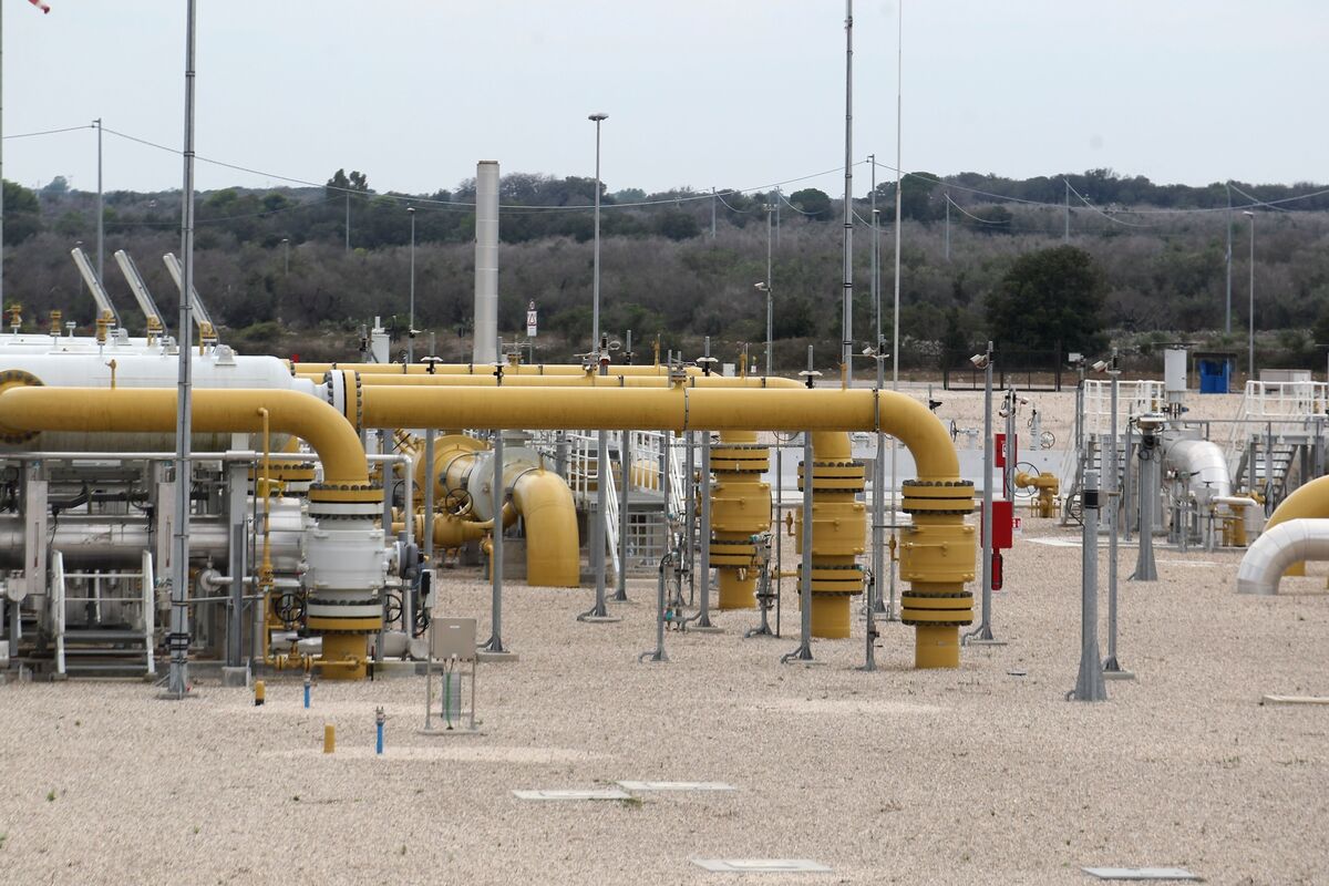 bloomberg.com - Alberto Brambilla - Italy Rising Power Costs Reveal Gas Reliance That's Hard to Diversify