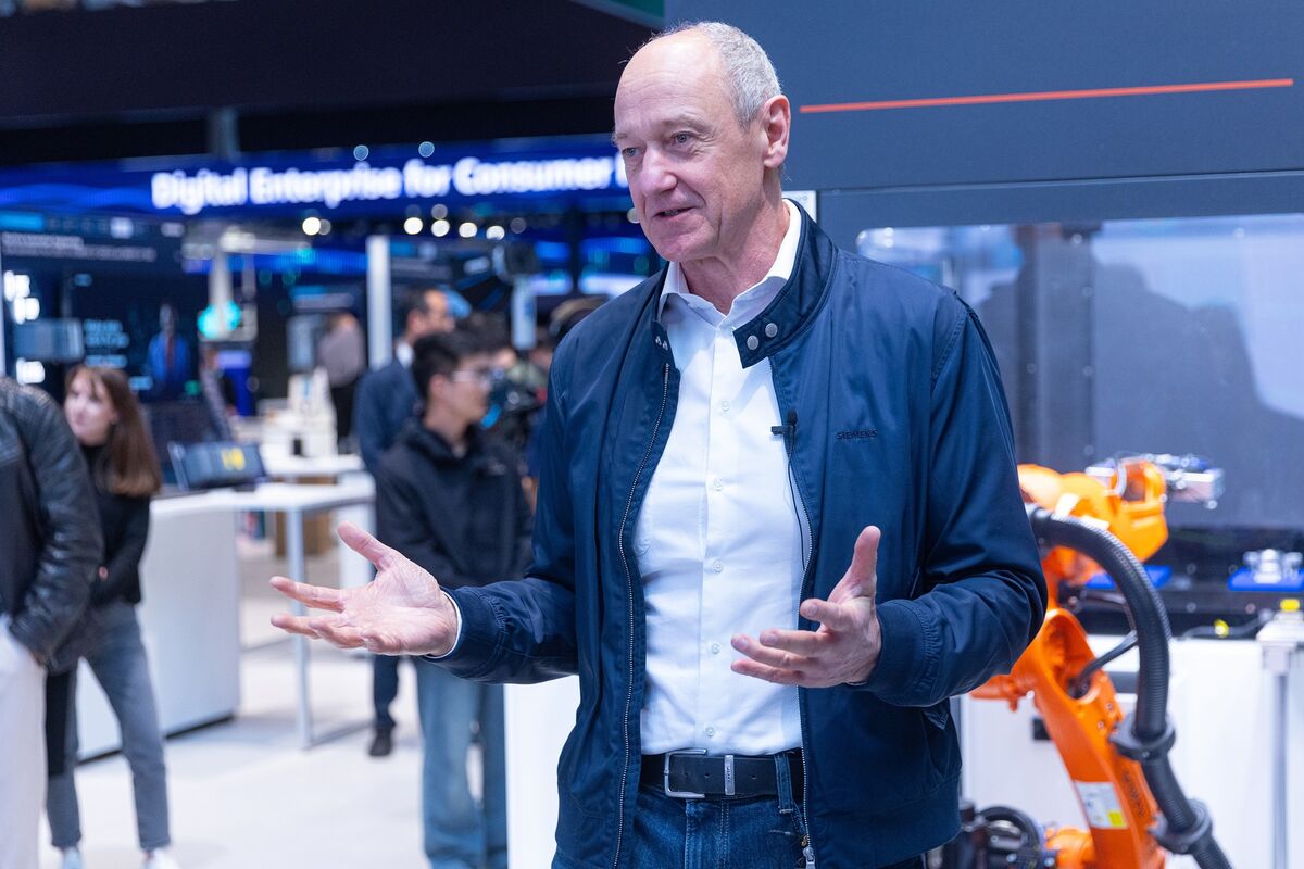 bloomberg.com - Marilen Martin - Siemens Threatens to Skip Europe for AI Spending Due to Rules