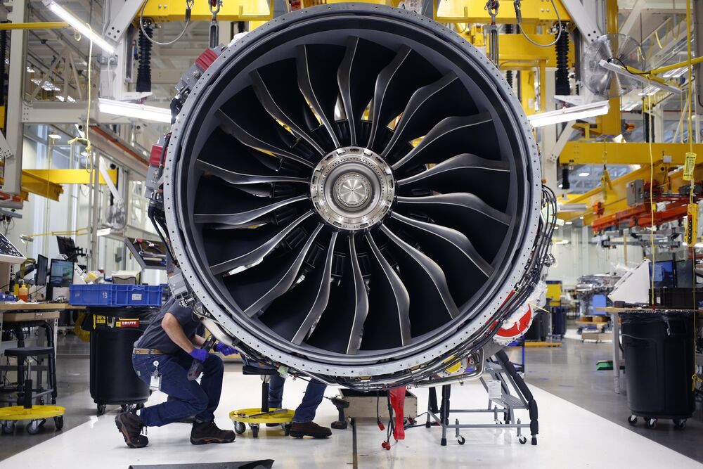 トランプ氏 中国への航空エンジン販売を支持 強硬派をけん制 Bloomberg