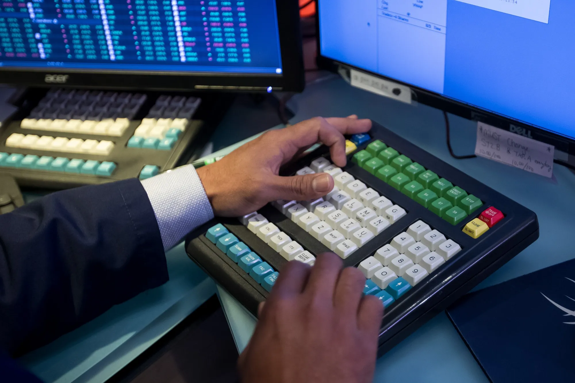 Trading On The Floor Of NYSE As Slack Releases IPO 