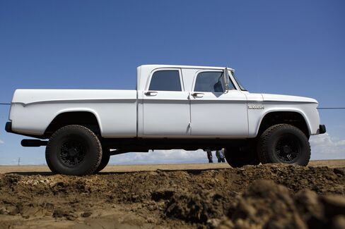 1965 Dodge D200