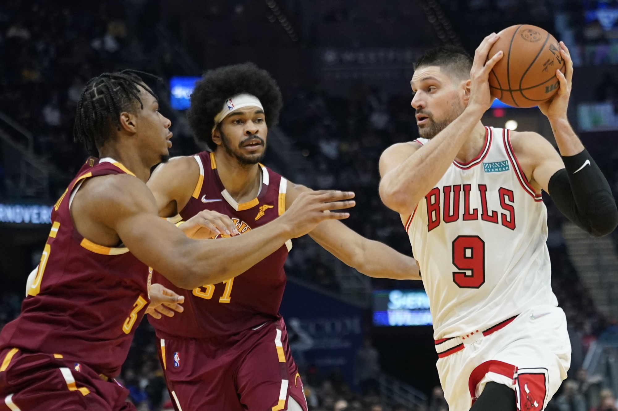 New-Look Chicago Bulls Still Searching for Answers to Old Problems
