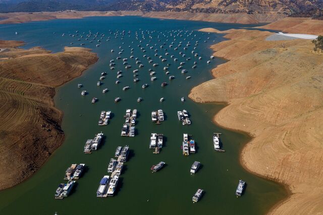 California, July 15. In August, the hydroelectric power plant at Lake Oroville, the state’s second-biggest reservoir, was taken off line for the first time since it was built in 1967 because the water level was too low.