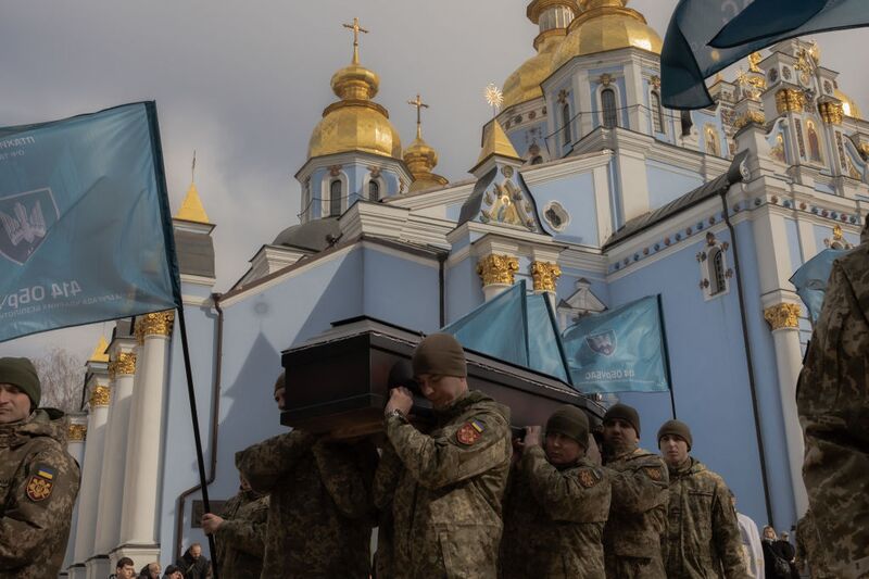 TOPSHOT-UKRAINE-RUSSIA-CONFLICT-WAR-FUNERAL