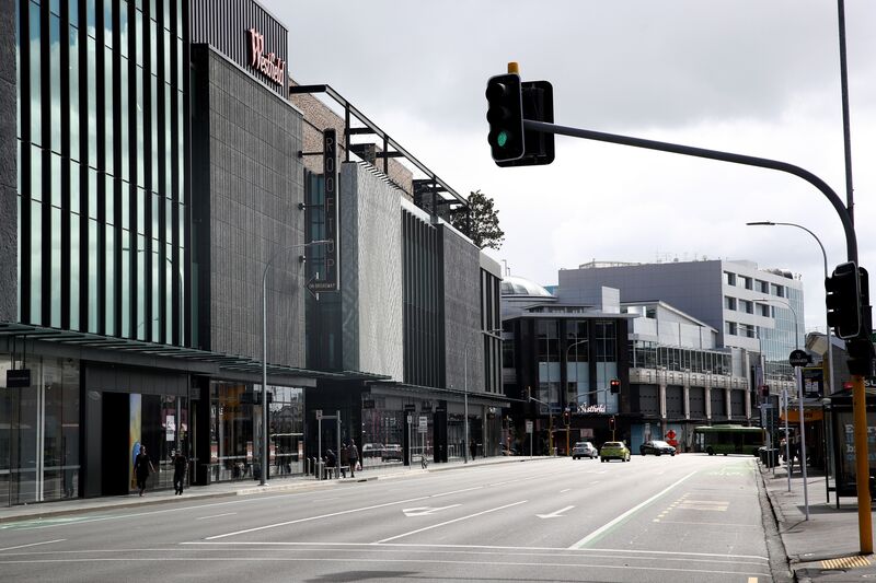 New Zealanders Prepare For Lockdown Ahead Of Level Four Coronavirus Alert Restrictions New Zealanders Prepare For Lockdown Ahead Of Level Four Coronavirus Alert Restrictions