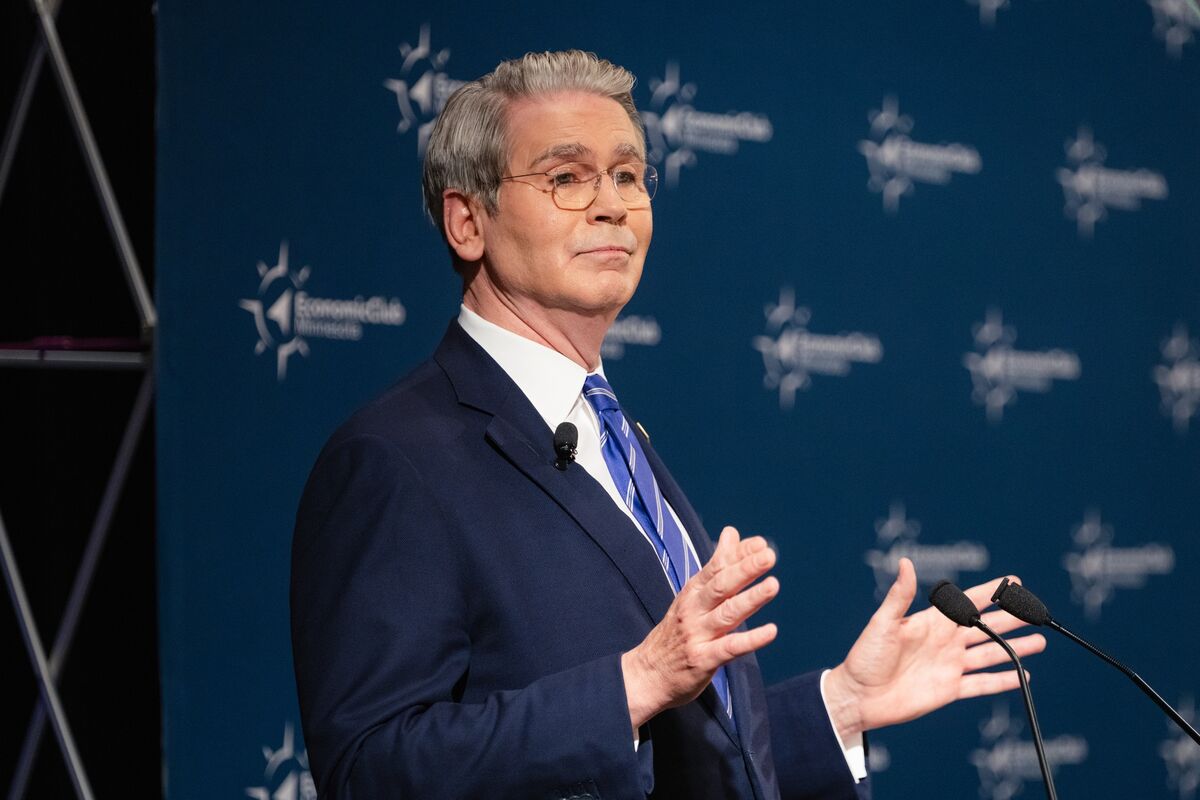 Bessent Flags Won’s Weakness as Excessive, Offering Rare Support