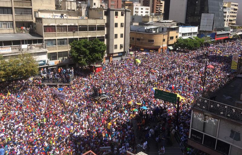 relates to Venezuela Showdown Nears as Guaido Sets a Date for Food Caravans