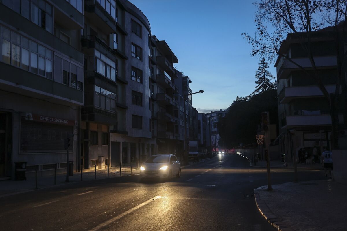🟪"EDP SA: Nessun Impatto Atteso dal Blackout del 28 Aprile nel Mercato Elettrico Iberico"