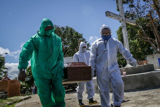 Oxygen Shortage Prompts Curfew in Capital of Brazil’s Amazon