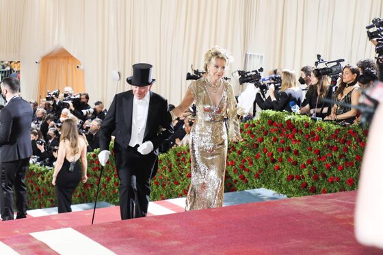 Elon Musk Channels ‘Downton Abbey,’ Talks Twitter at Met Gala