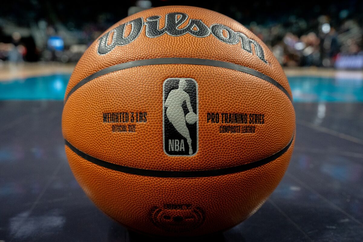 assets.bwbx.io image