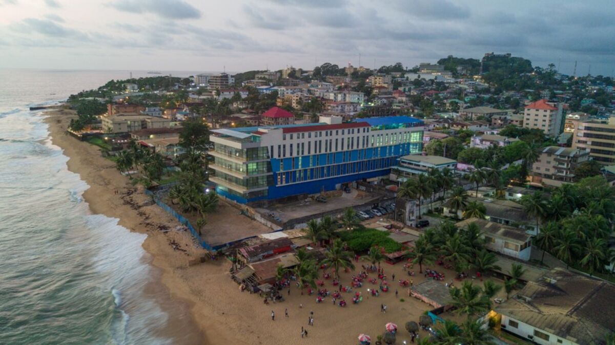 Liberian Sports International - Liberian Centre-back Discover In