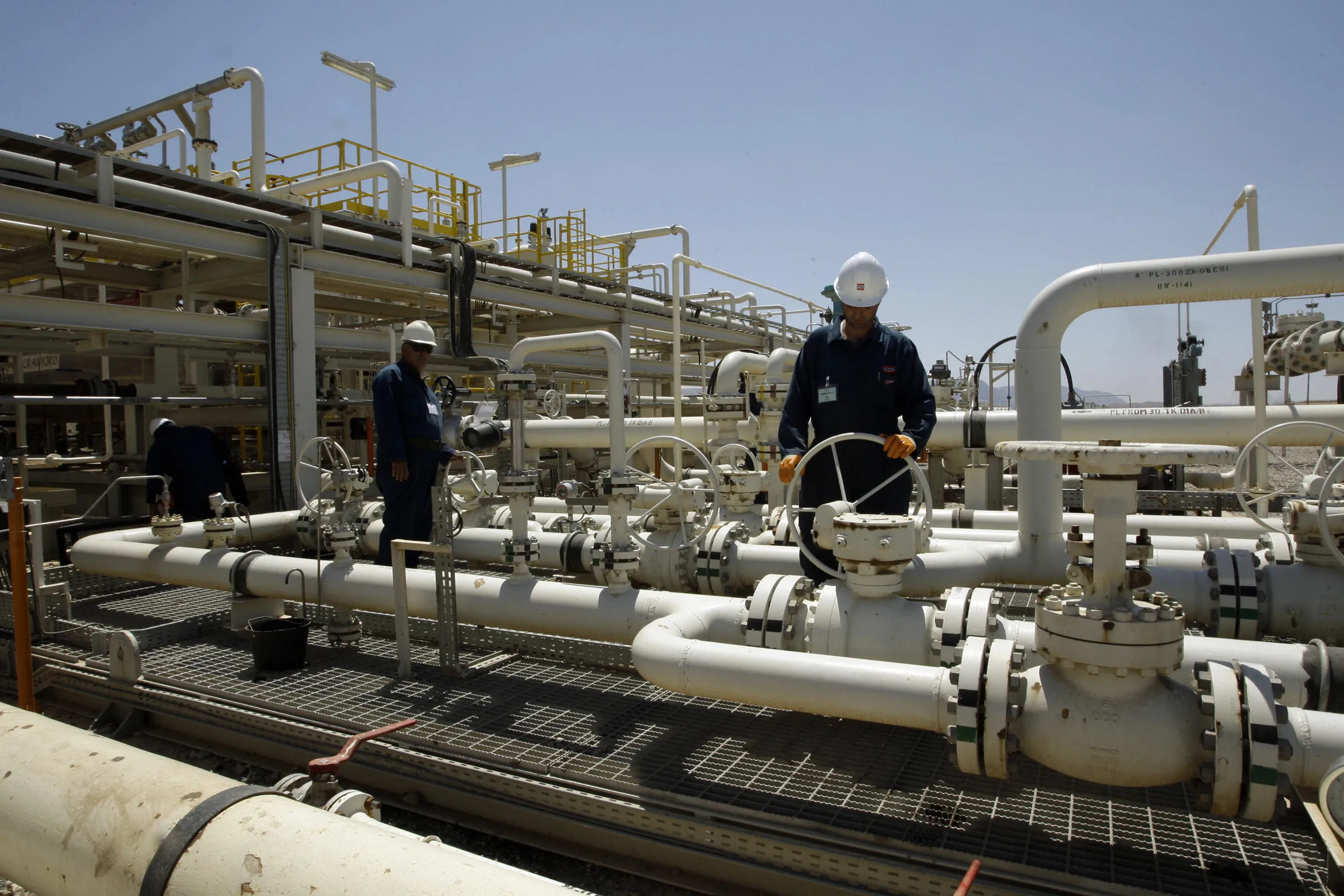 aghdad asked Kurdish officials to start delivering the crude to state marketeer SOMO to resume exports.