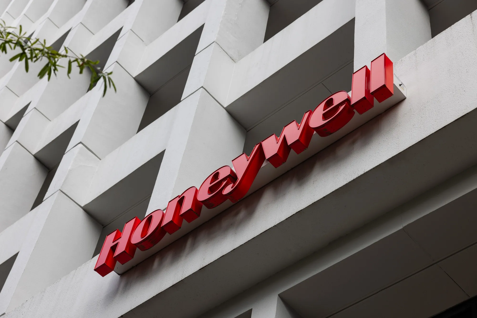 A Honeywell Corporate Office As Earnings Figures Released