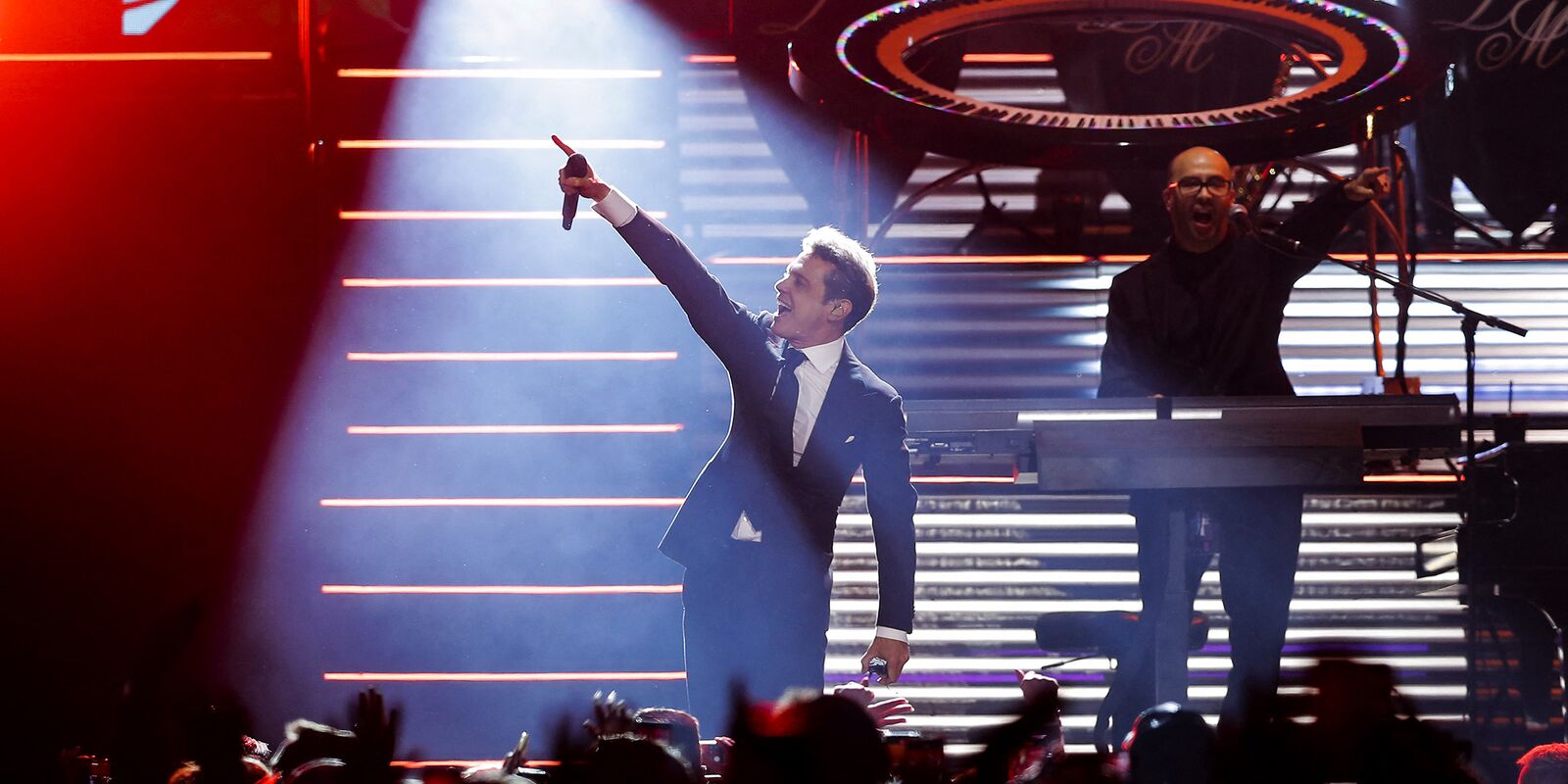 Luis Miguel performs in Chile in 2023.