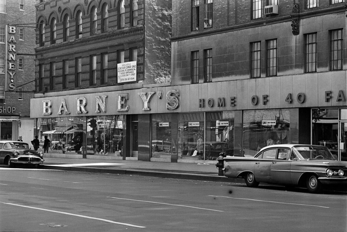 Barneys New York Files for Bankruptcy, And Here's How It Got Here